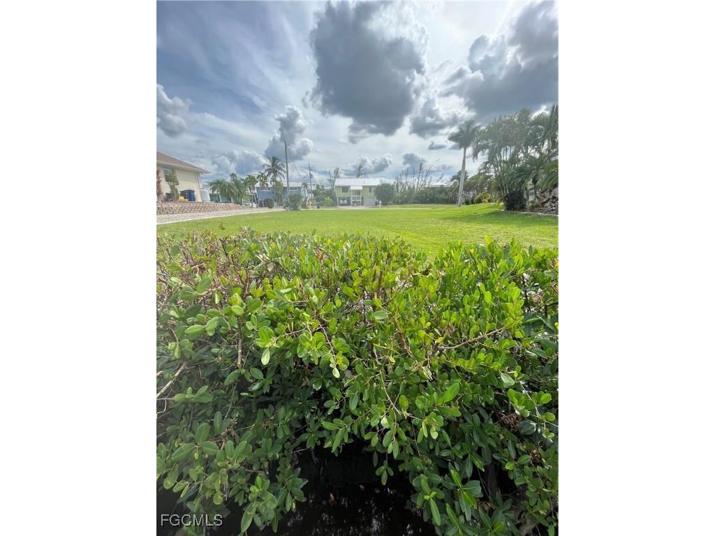 5414 Martin Cove Bokeelia FL 33922 2025009853 image5