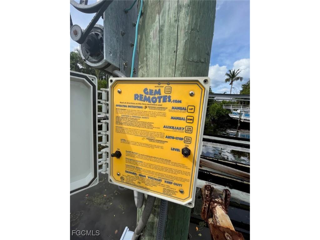 5414 Martin Cove Bokeelia FL 33922 2025009853 image9