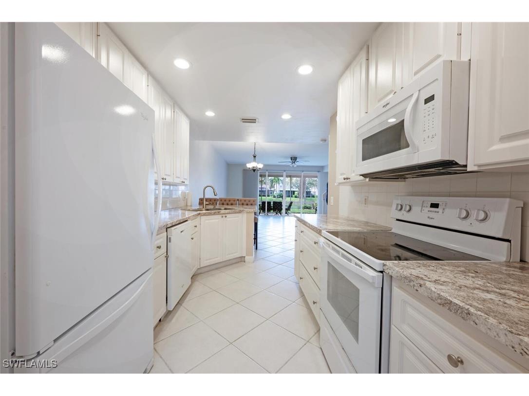 5417 Cove Circle #112 Naples FL 34119 226002071 image10