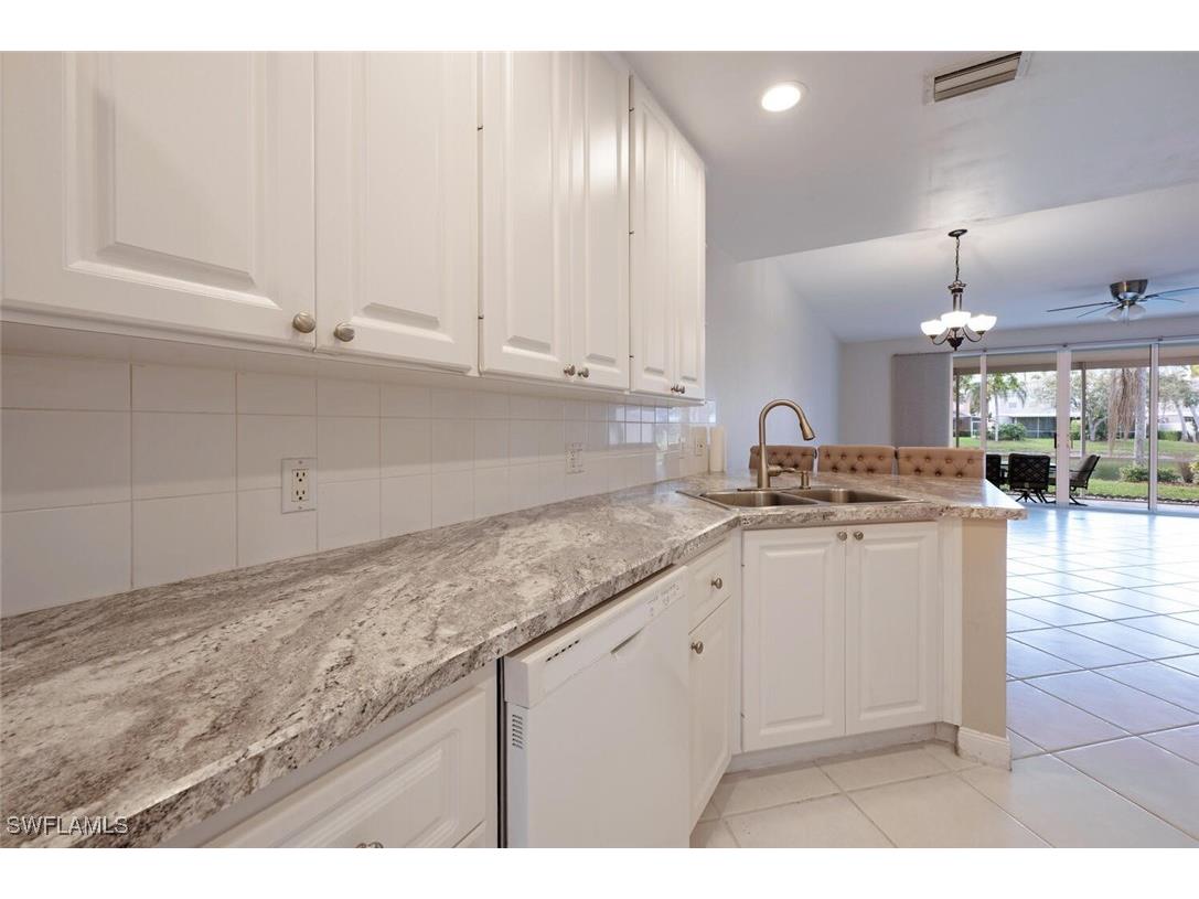 5417 Cove Circle #112 Naples FL 34119 226002071 image11