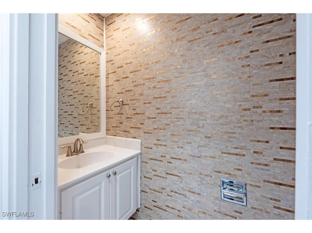 5417 Cove Circle #112 Naples FL 34119 226002071 image13