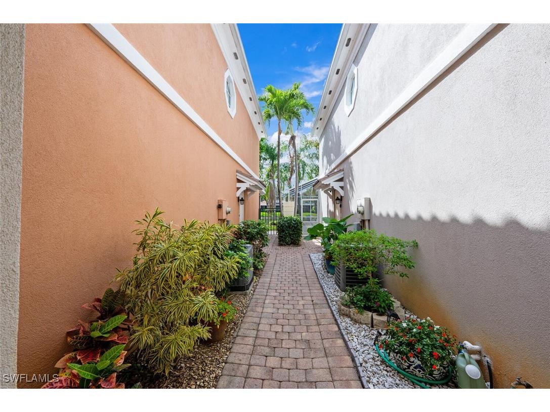 5417 Cove Circle #112 Naples FL 34119 226002071 image3