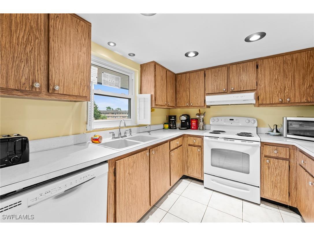 5419 Rattlesnake Hammock Road #306F Naples FL 34113 225075344 image4