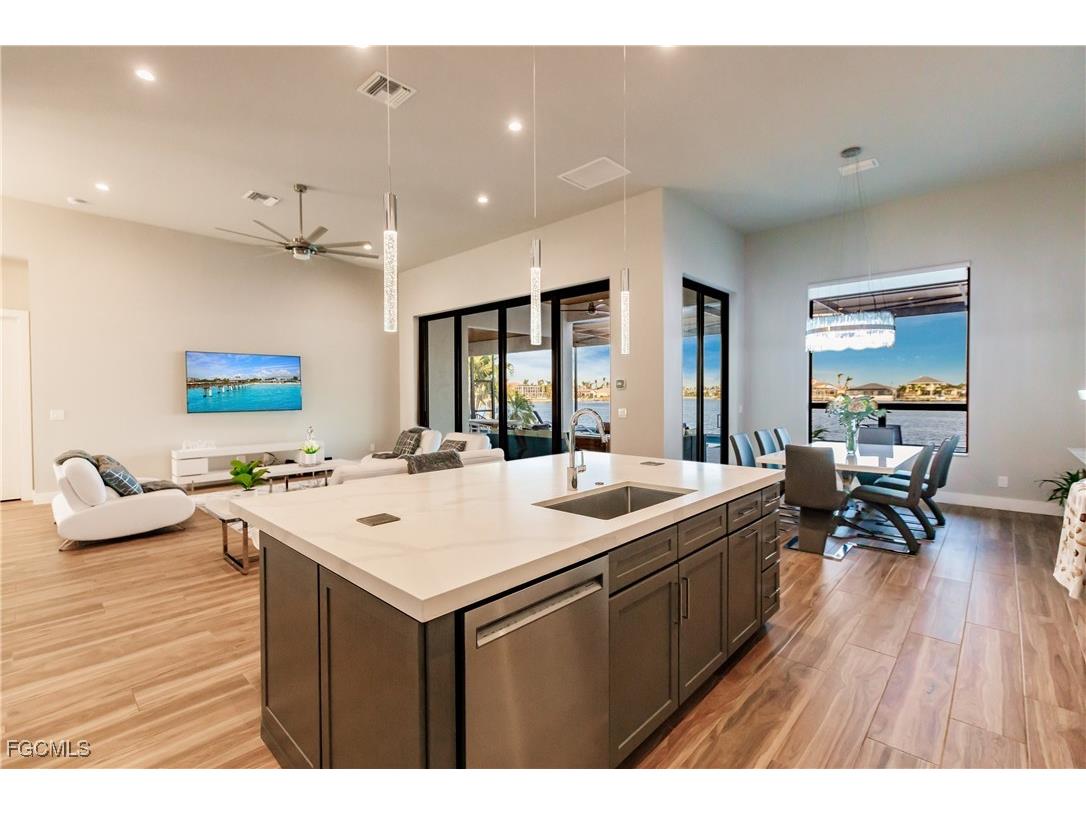 5419 Skyline Boulevard Cape Coral FL 33914 225063320 image14