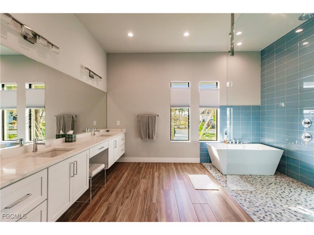 5419 Skyline Boulevard Cape Coral FL 33914 225063320 image22