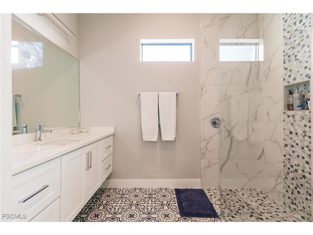 5419 Skyline Boulevard Cape Coral FL 33914 225063320 image25