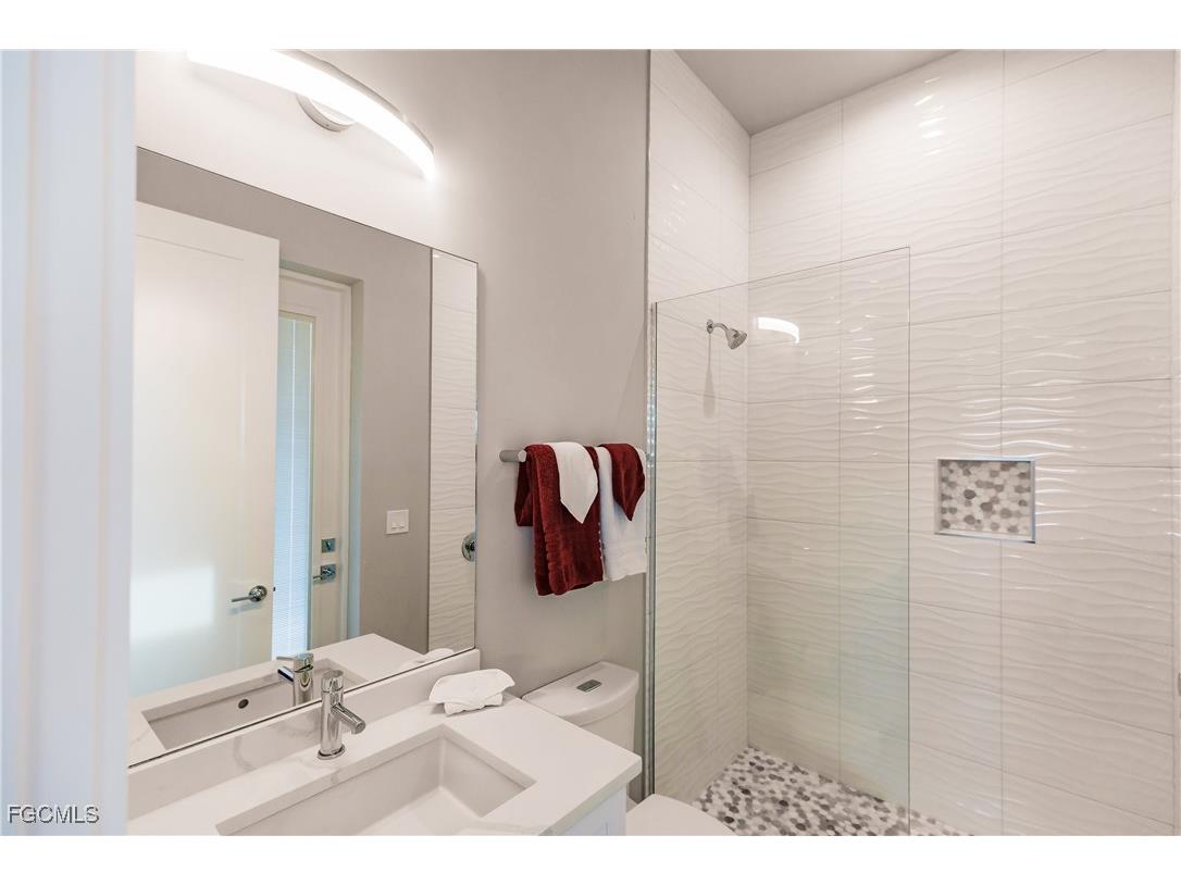 5419 Skyline Boulevard Cape Coral FL 33914 225063320 image37