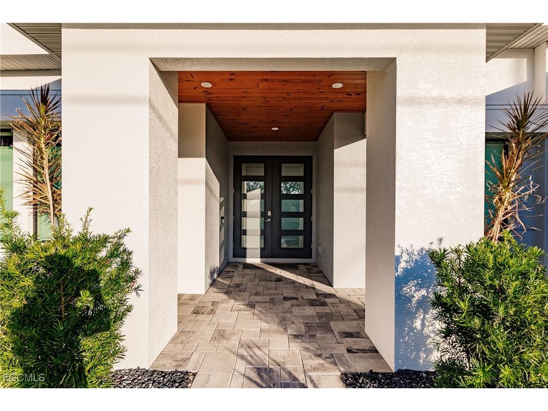 5419 Skyline Boulevard Cape Coral FL 33914 225063320 image6