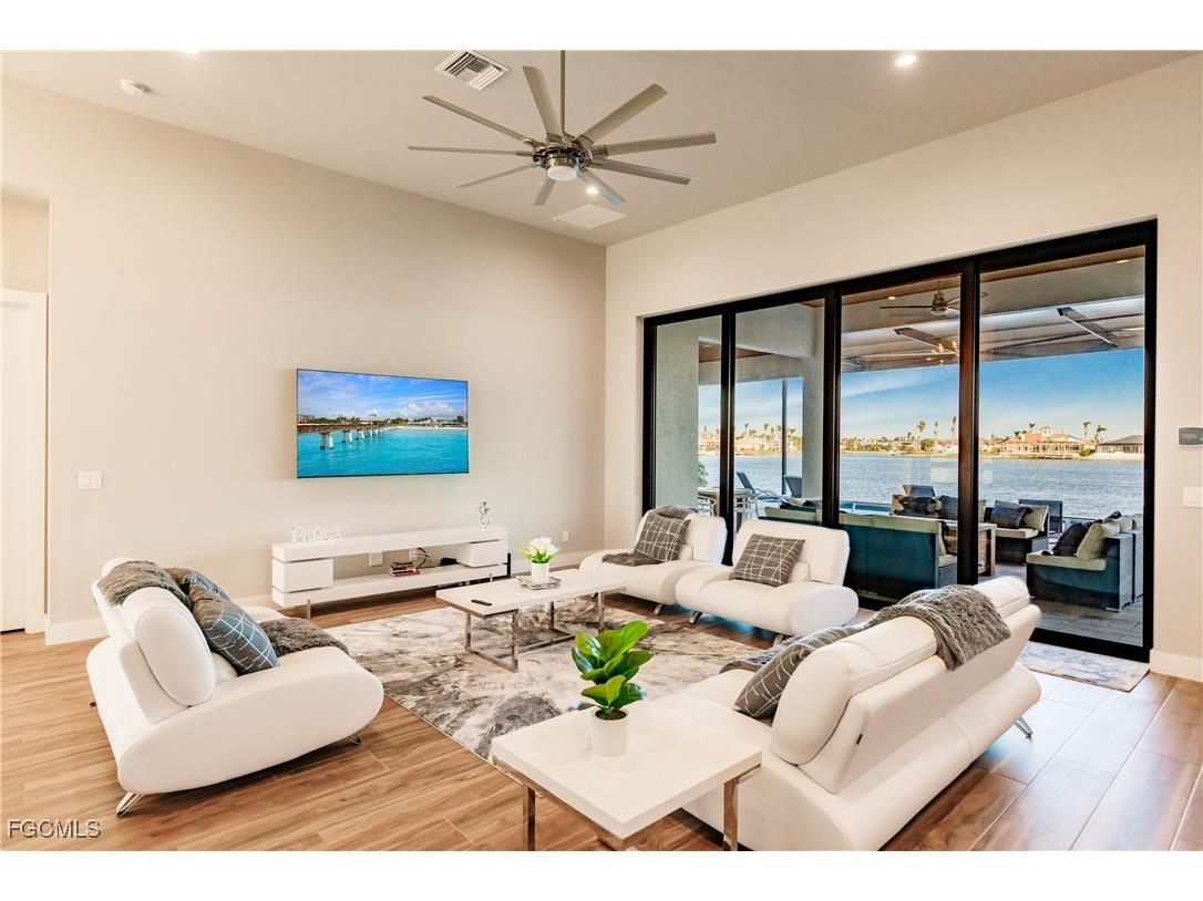 5419 Skyline Boulevard Cape Coral FL 33914 225063320 image9