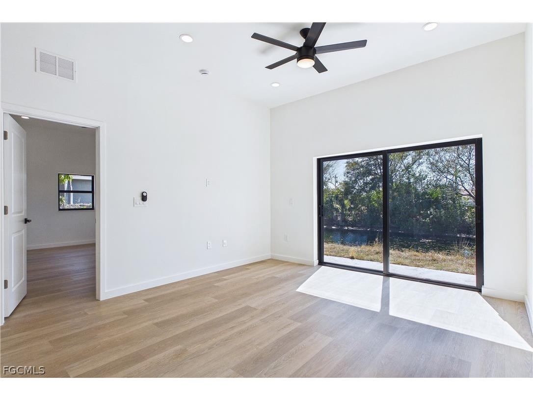 542/544 SE 6th Terrace Cape Coral FL 33990 2026008121 image37