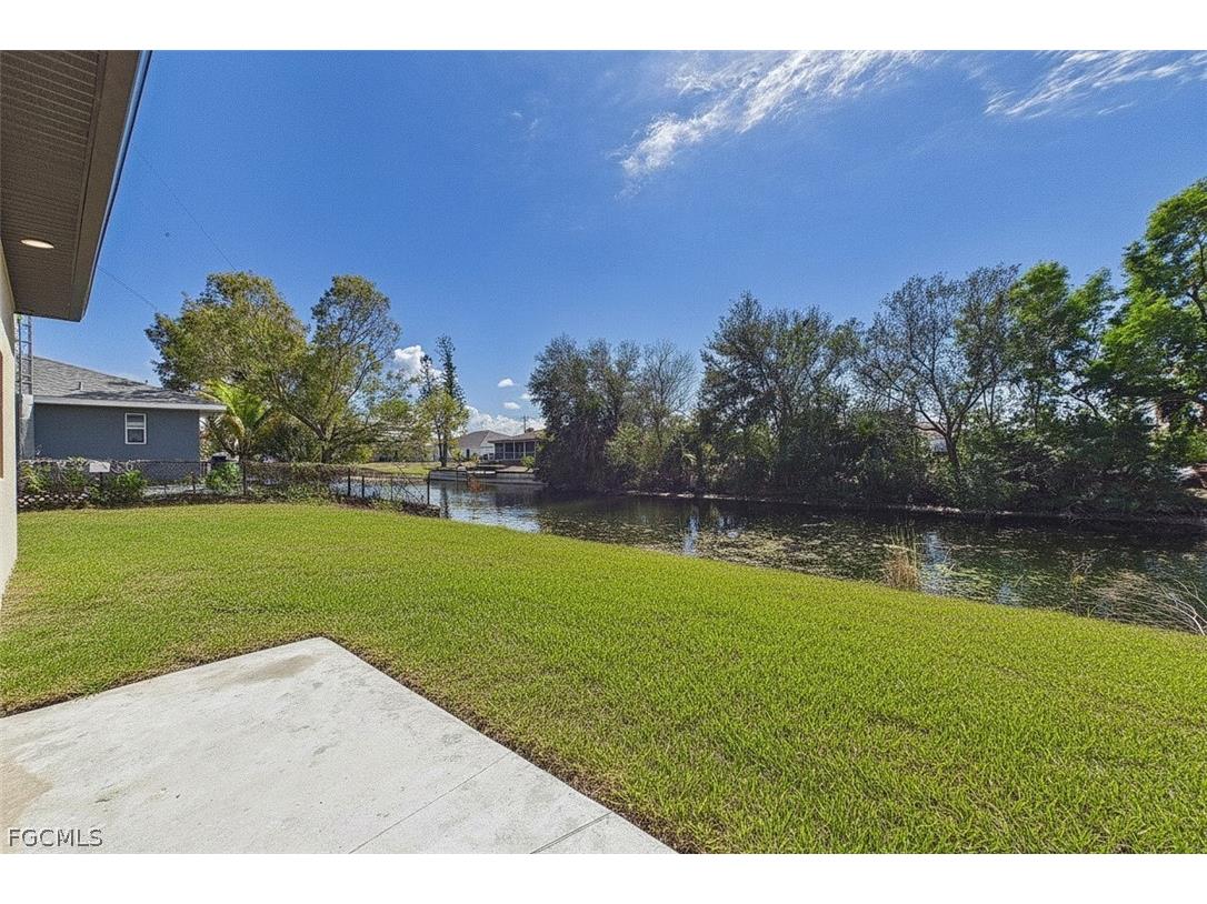 542/544 SE 6th Terrace Cape Coral FL 33990 2026008121 image6