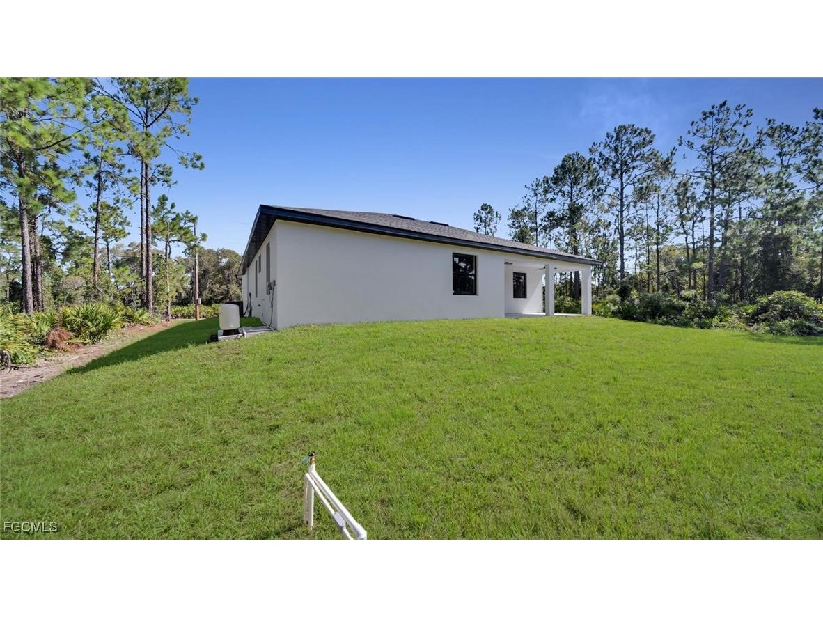 542 Ames Street E Lehigh Acres FL 33974 2025003288 image38