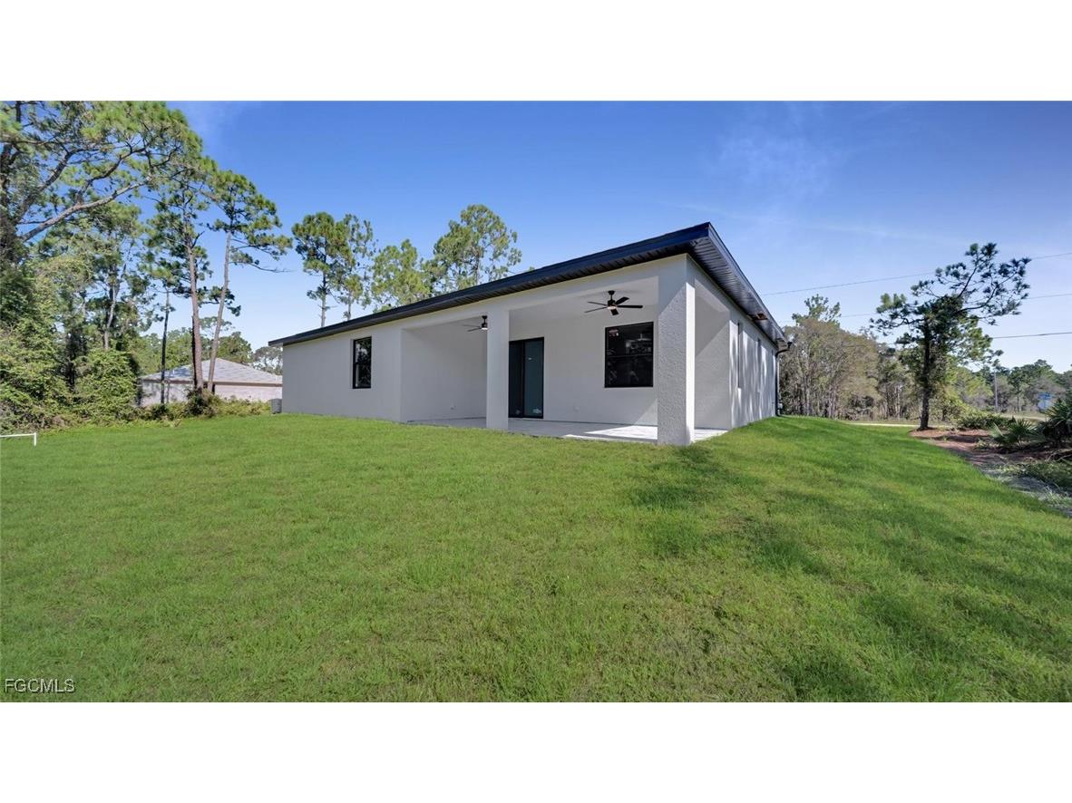542 Ames Street E Lehigh Acres FL 33974 2025003288 image40