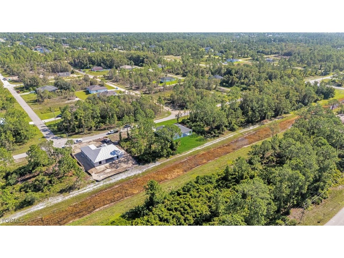 542 Ames Street E Lehigh Acres FL 33974 2025003288 image44