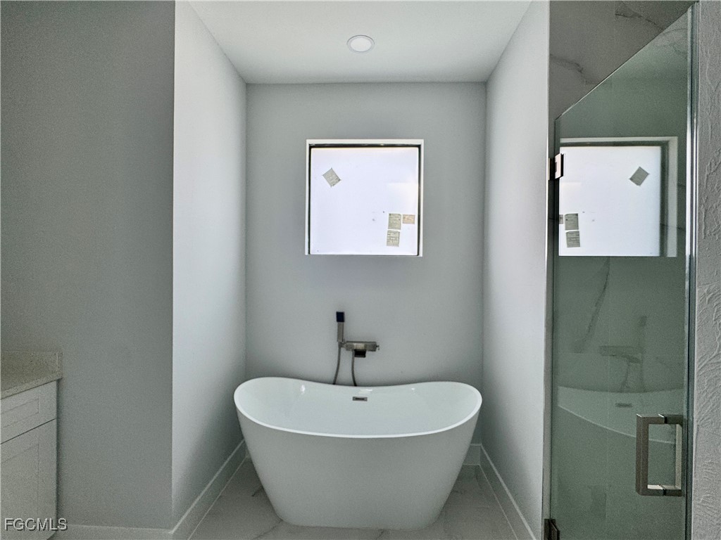 542 Ames Street E Lehigh Acres FL 33974 2025003288 image8