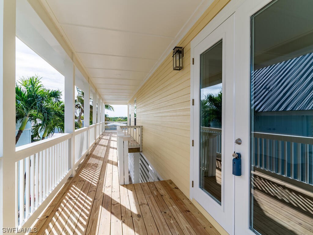 542 Coconut Avenue Goodland FL 34140 224009102 image2
