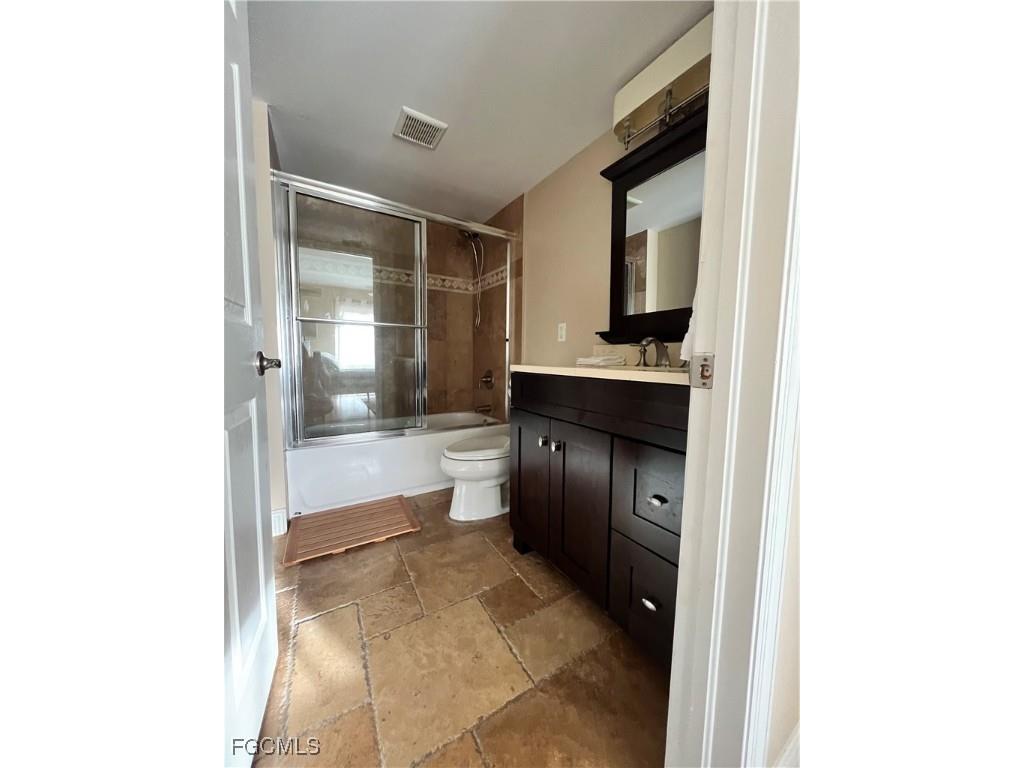 5420 Chiquita Boulevard S #B Cape Coral FL 33914 2025021507 image11