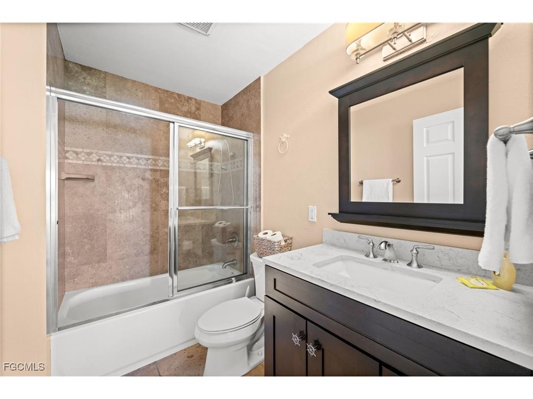 5420 Chiquita Boulevard S #B Cape Coral FL 33914 2025021507 image13