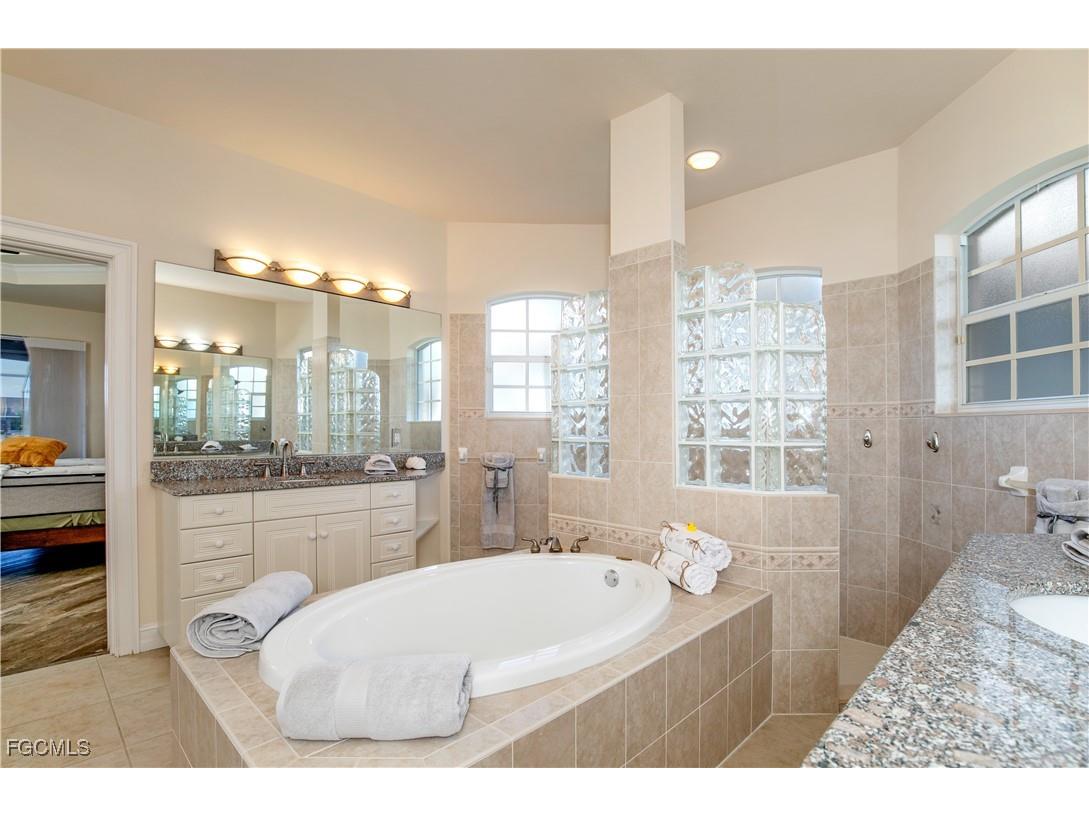 5422 SW 20th Avenue Cape Coral FL 33914 2026005287 image38