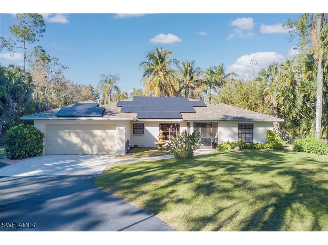 5423 Teak Wood Drive Naples FL 34119 226005079 image1