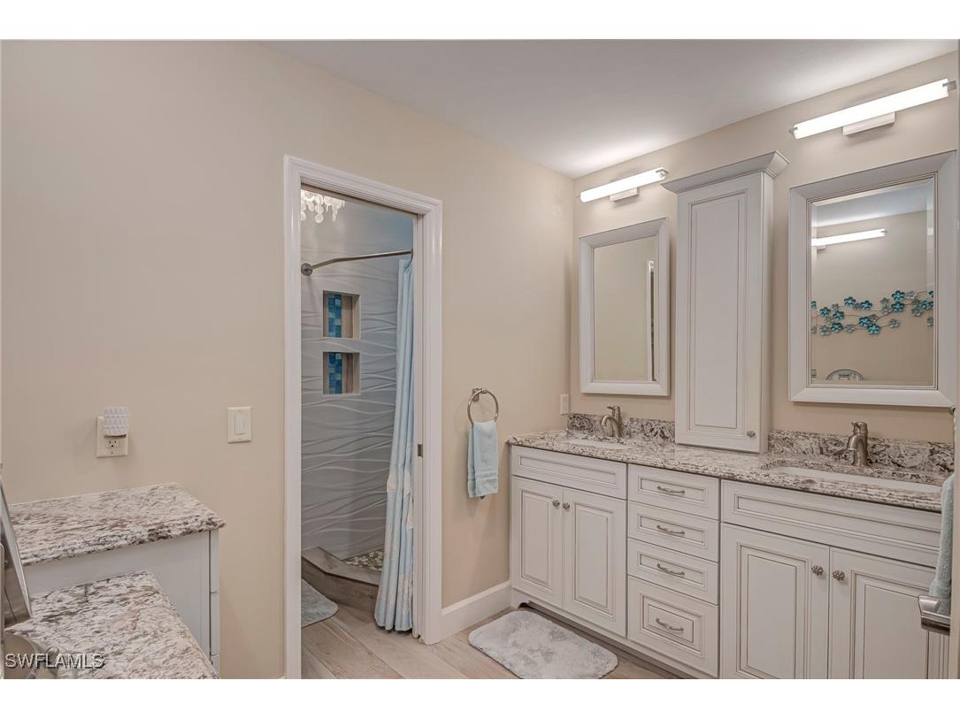 5423 Teak Wood Drive Naples FL 34119 226005079 image15