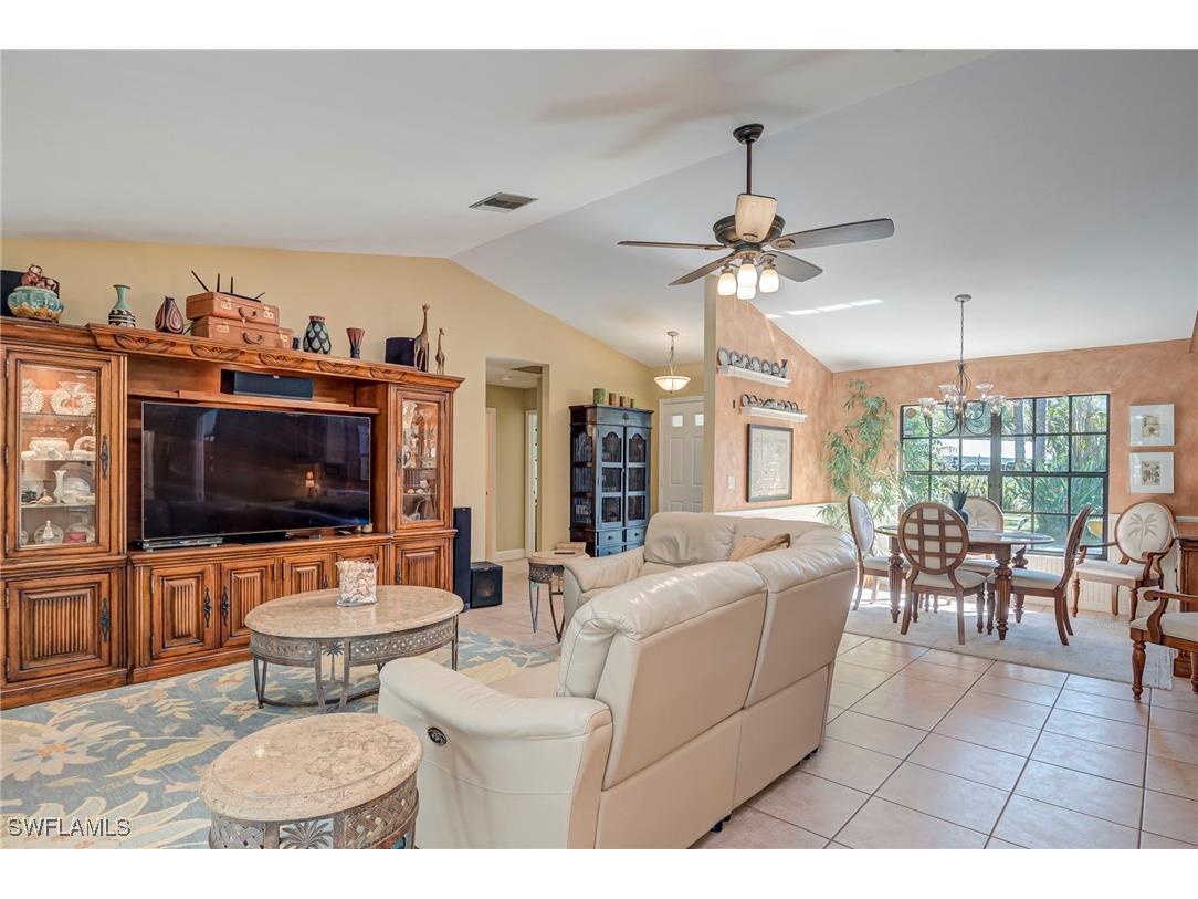 5423 Teak Wood Drive Naples FL 34119 226005079 image4