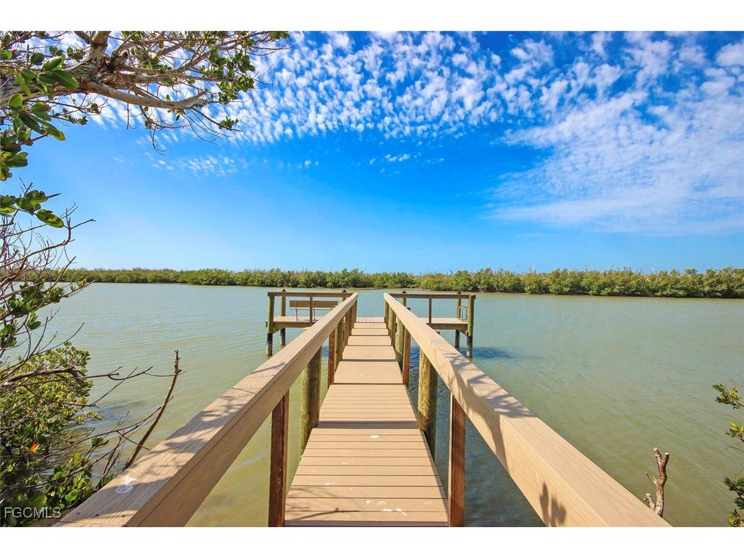 5425 Shearwater Drive Sanibel FL 33957 2025020573 image18