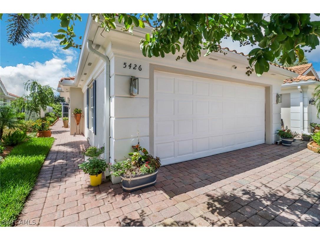 5426 Guadeloupe Way Naples FL 34119 224060783 image1