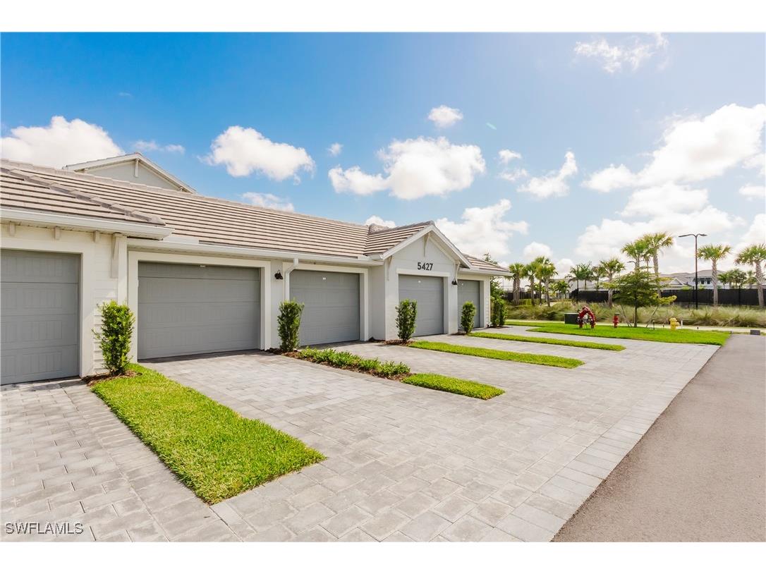 5427 Double Eagle Circle #2815 Ave Maria FL 34142 226006042 image1