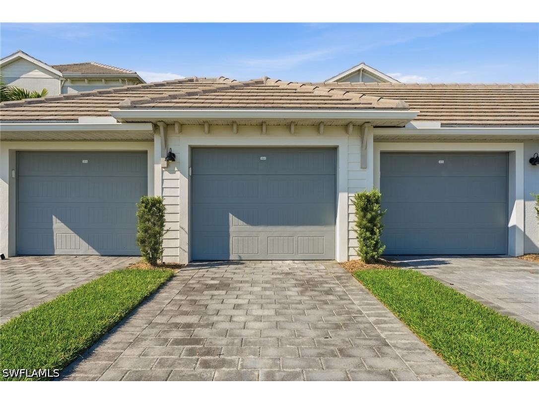 5427 Double Eagle Circle #2824 Other FL 34142 226017872 image3