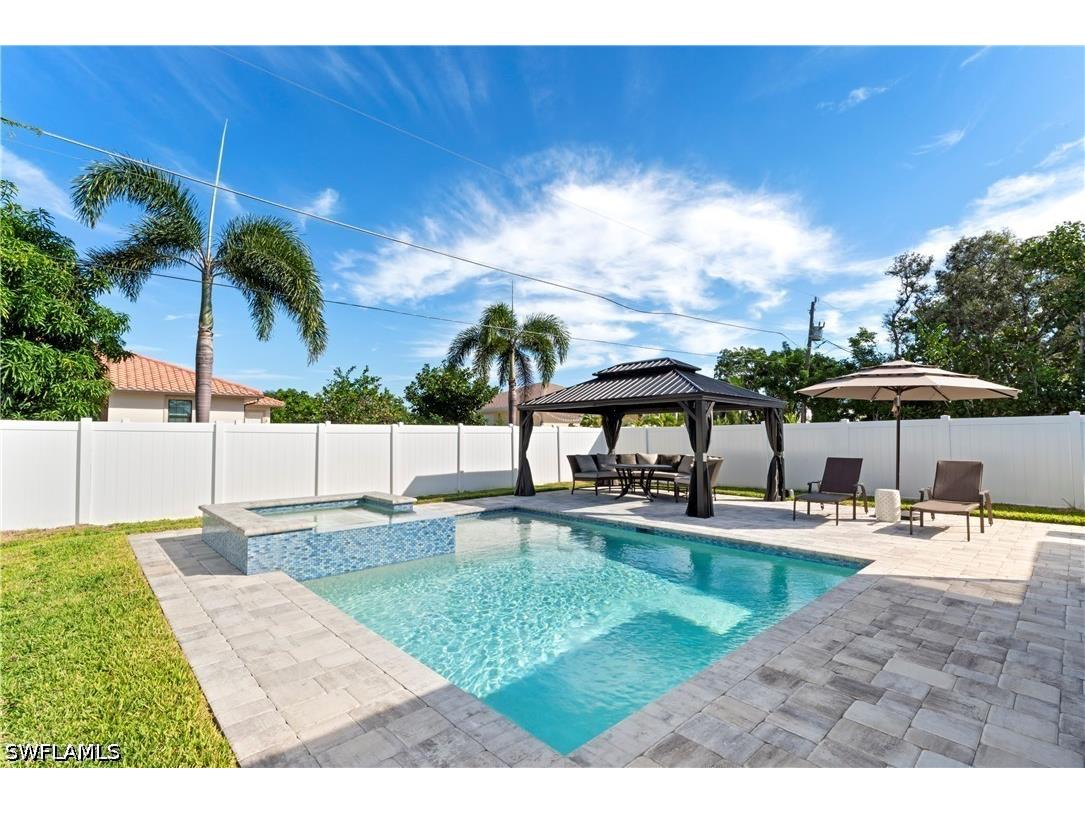 543 107th Avenue N Naples FL 34108 226017360 image1