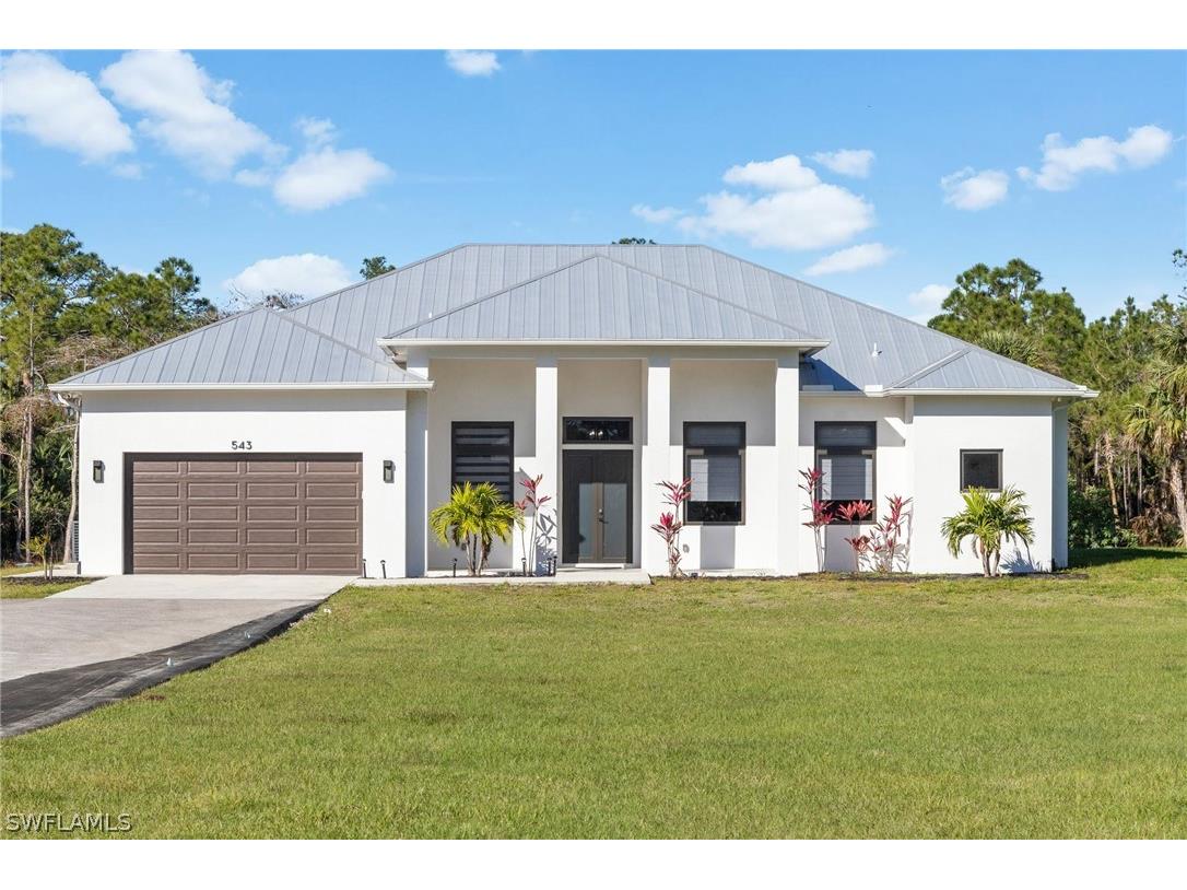 543 9th Street SW Naples FL 34117 223011898 image1