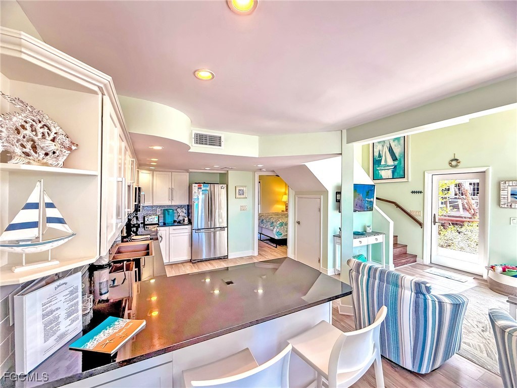 543 Gulf Lane Upper Captiva FL 33924 2025026081 image21