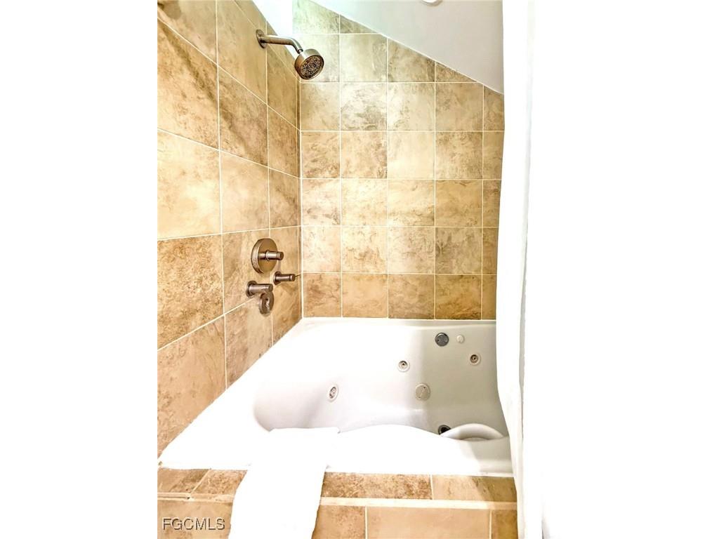 543 Gulf Lane Upper Captiva FL 33924 2025026081 image39