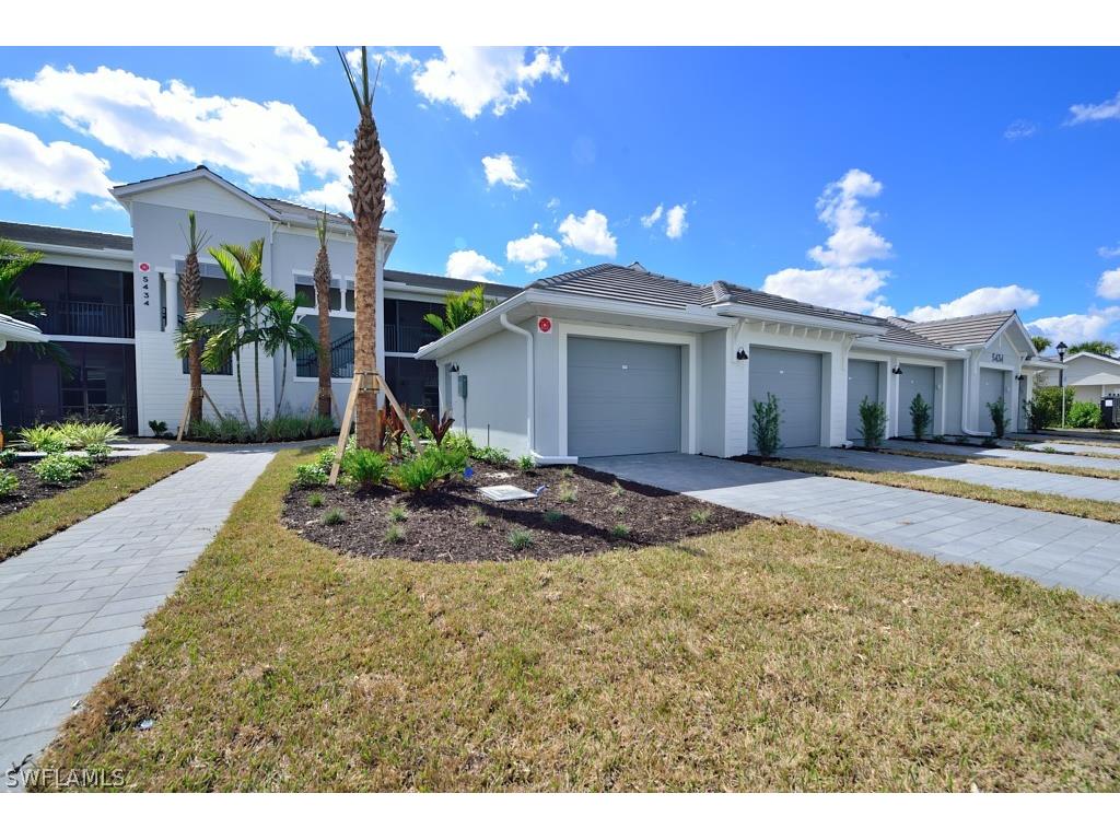 5434 Double Eagle Circle #2614 Naples FL 34142 226008335 image1