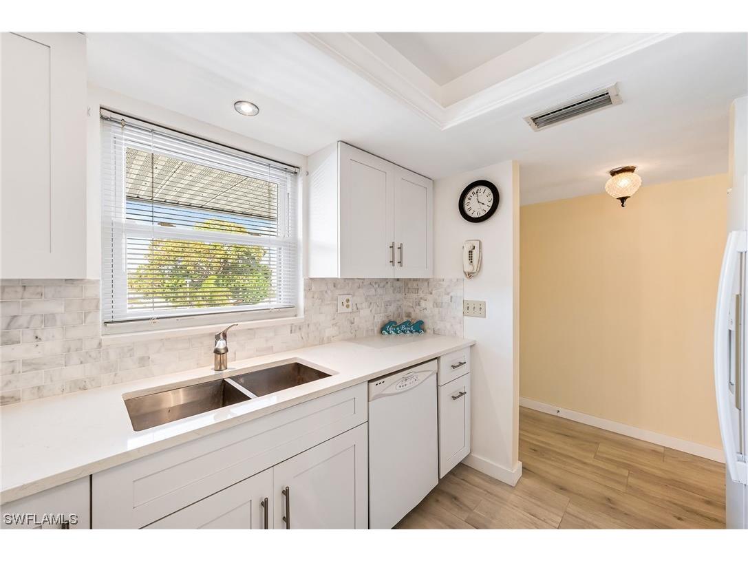 5435 Rattlesnake Hammock Road #303E Naples FL 34113 224016221 image1