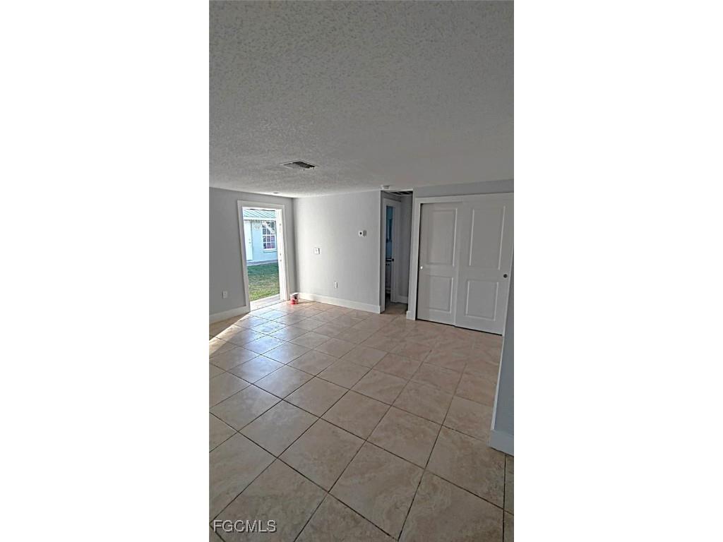 5439 Sago Avenue Fort Myers FL 33907 2025022740 image4