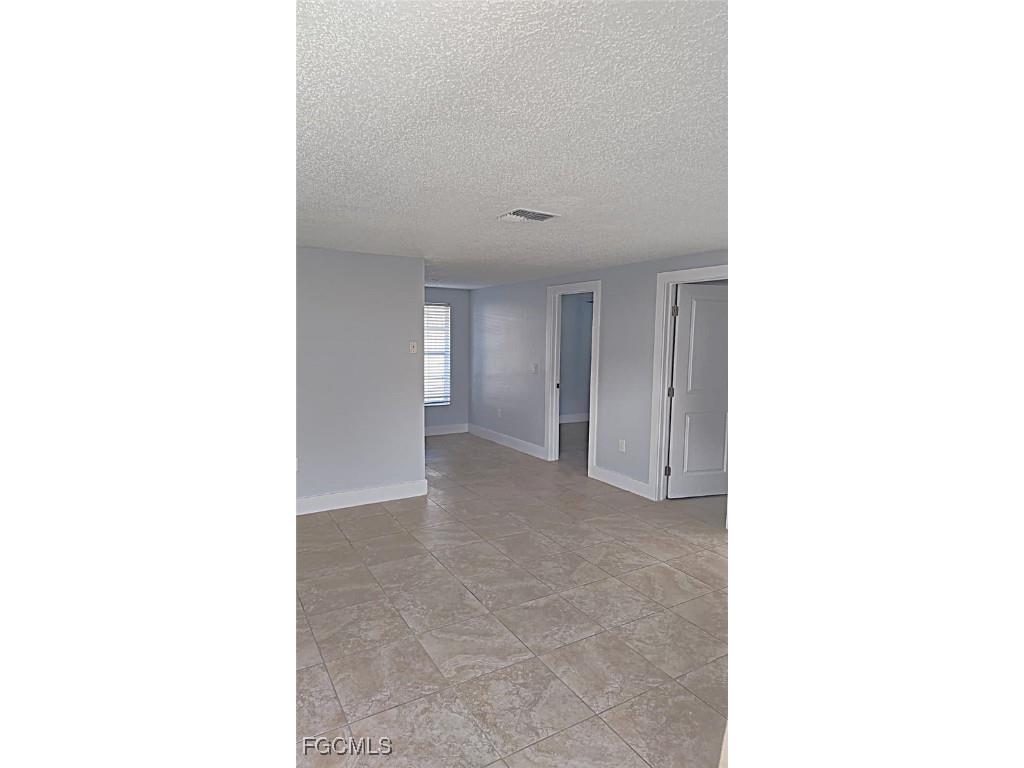 5439 Sago Avenue Fort Myers FL 33907 2025022740 image8