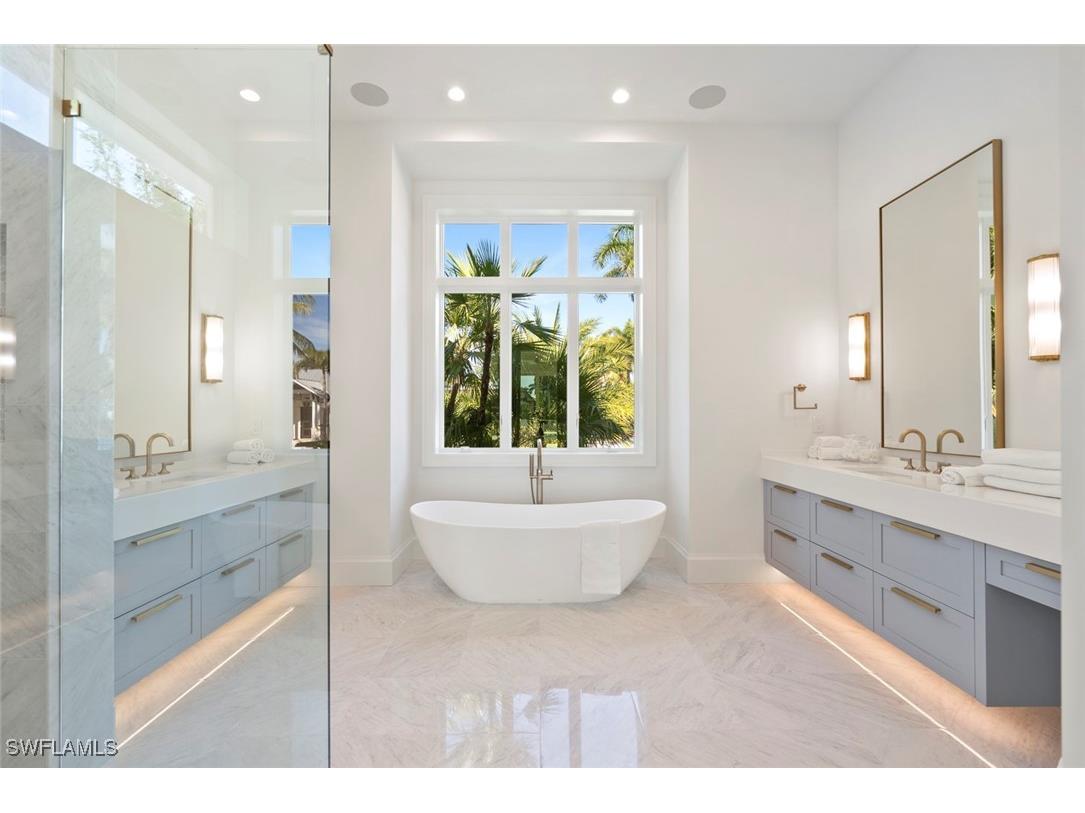 544 13th Avenue S Naples FL 34102 225081393 image10