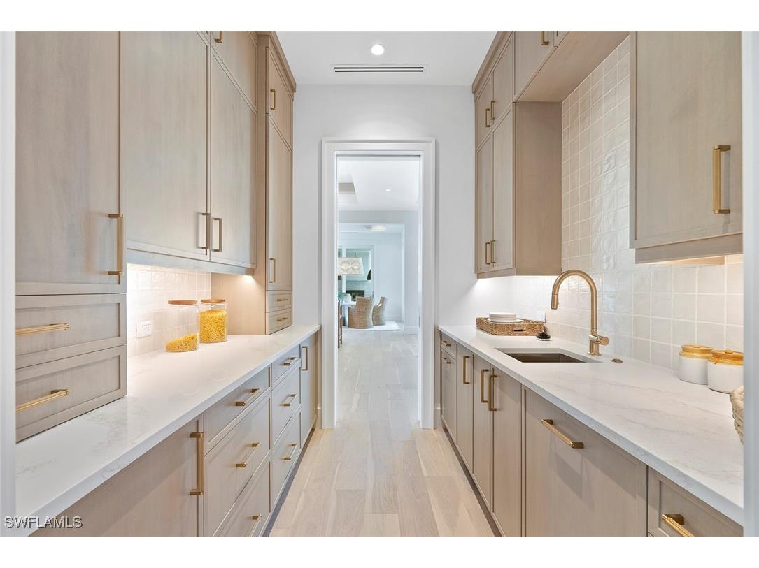 544 13th Avenue S Naples FL 34102 225081393 image8