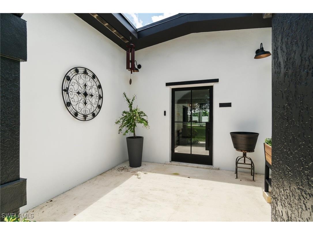 544 Bayside Drive Fort Myers FL 33919 225059892 image4