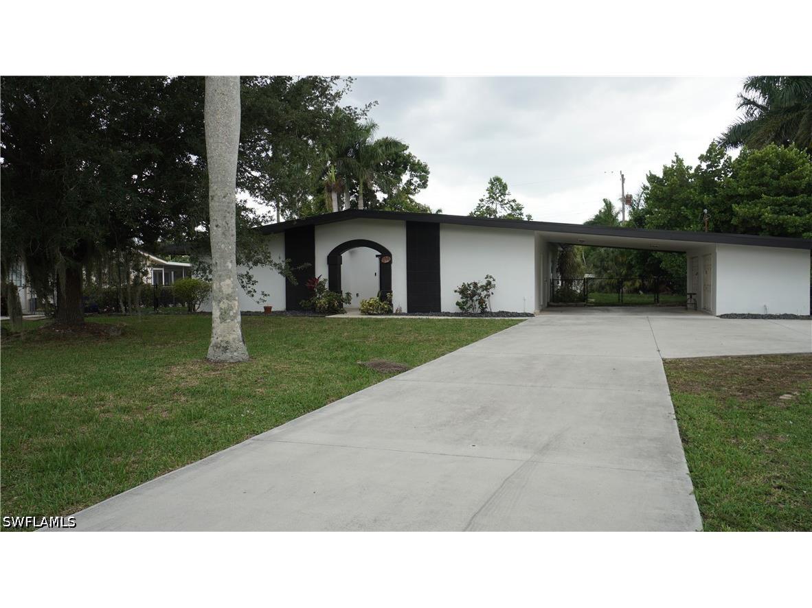 544 Bayside Drive Fort Myers FL 33919 226021775 image2