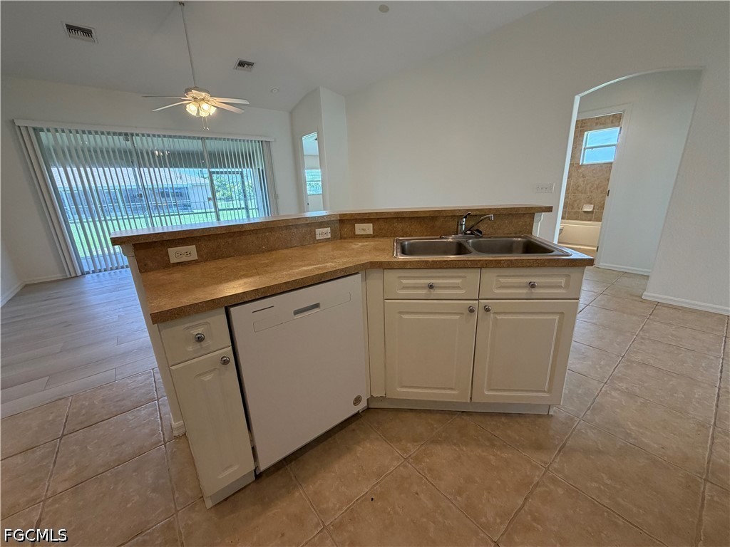 544 SE 7th Street Cape Coral FL 33990 2026023740 image10