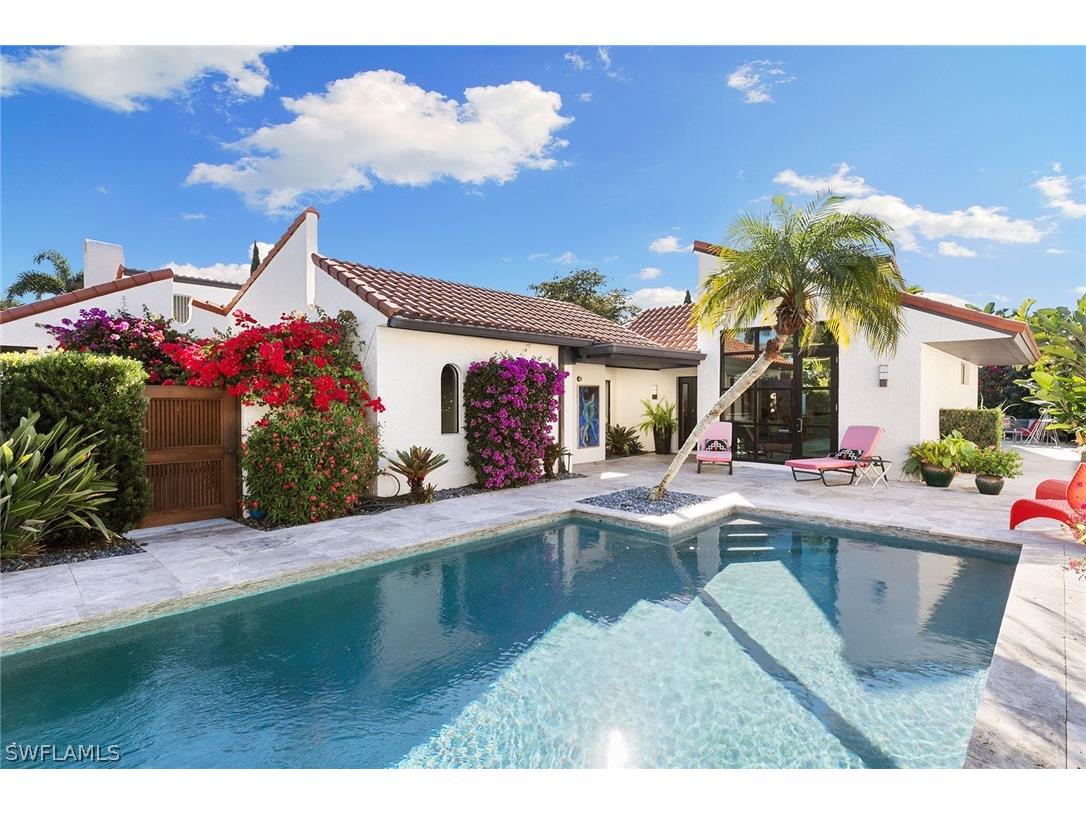 544 Tierra Mar Lane E #12 Naples FL 34108 225084941 image1