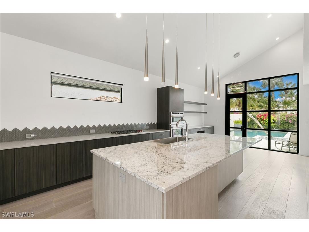 544 Tierra Mar Lane E #12 Naples FL 34108 225084941 image23