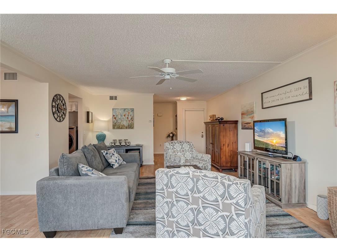 5441 Peppertree Drive #5 Fort Myers FL 33908 2025022195 image10