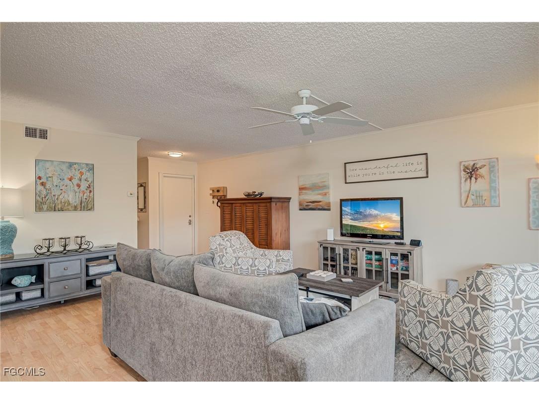5441 Peppertree Drive #5 Fort Myers FL 33908 2025022195 image9