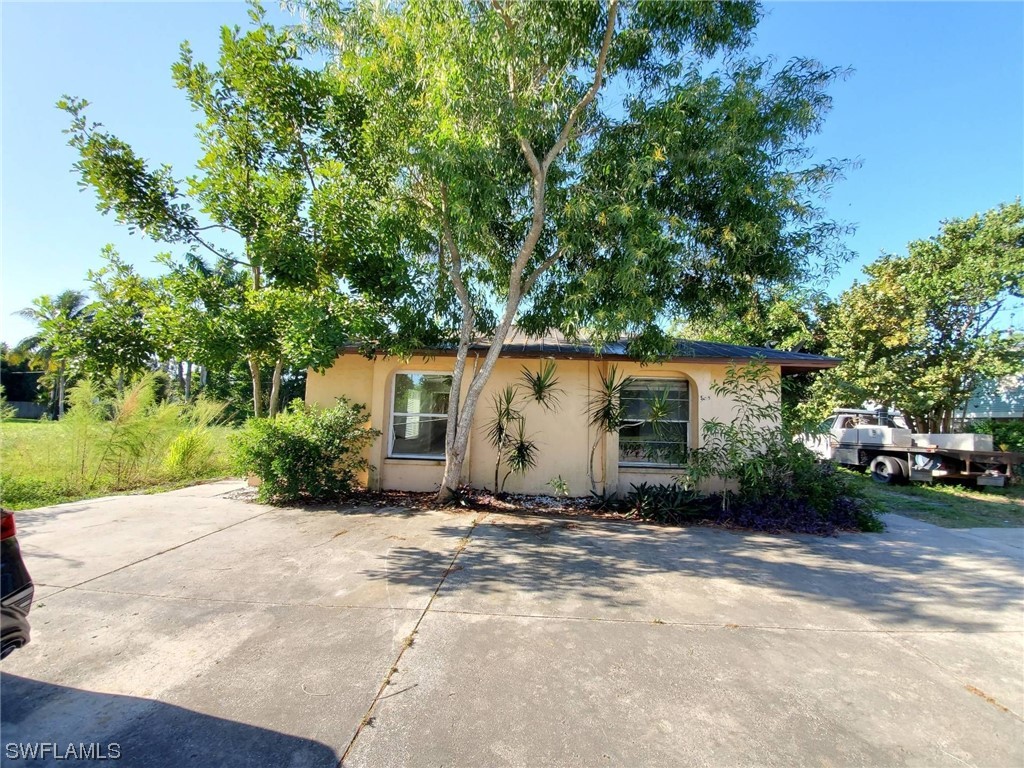 5443 Avenue E Bokeelia FL 33922 223082977 image1