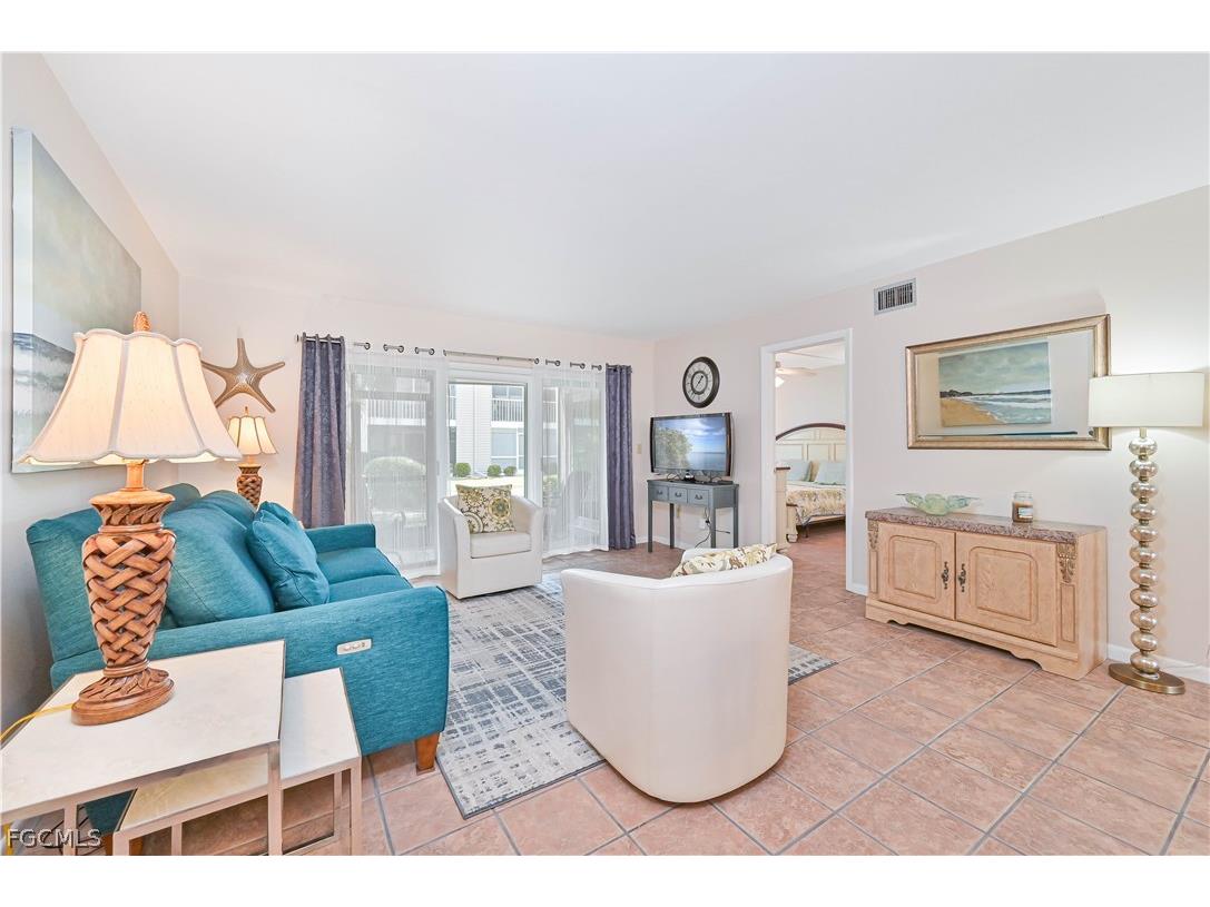 5445 Peppertree Drive #9 Fort Myers FL 33908 2026009636 image7