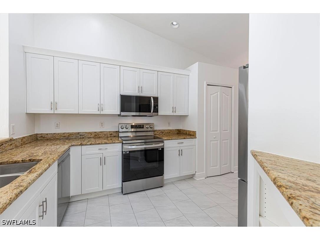 5446 Whitten Drive #19 Naples FL 34104 226020155 image9